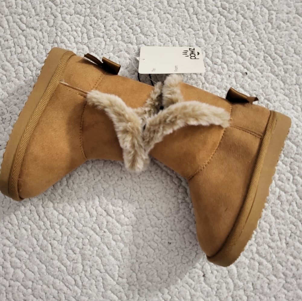 Cozy Tan Kids Boots - Picture 3 of 4